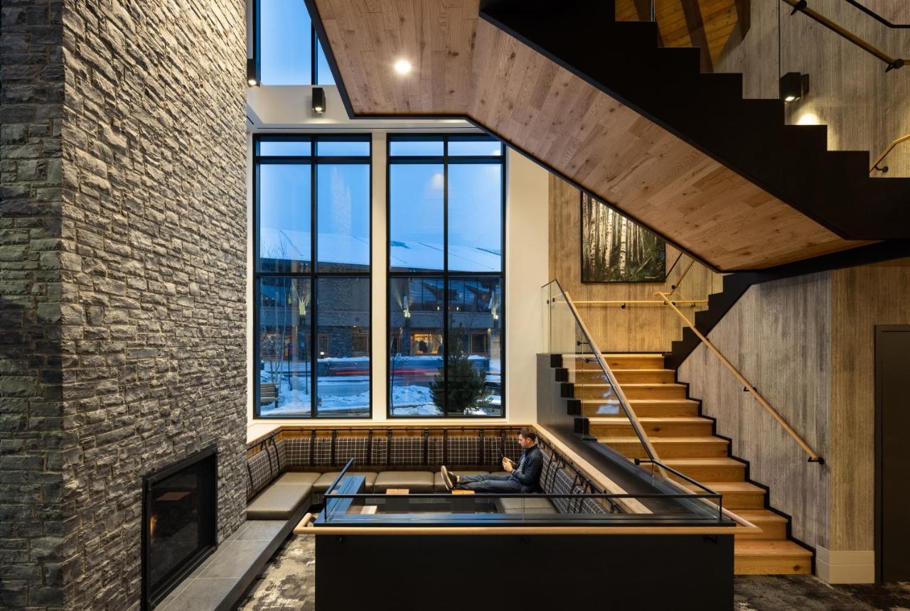 Peaks Hotel And Suites Banff Esterno foto