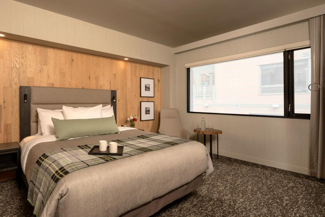 Peaks Hotel And Suites Banff Esterno foto