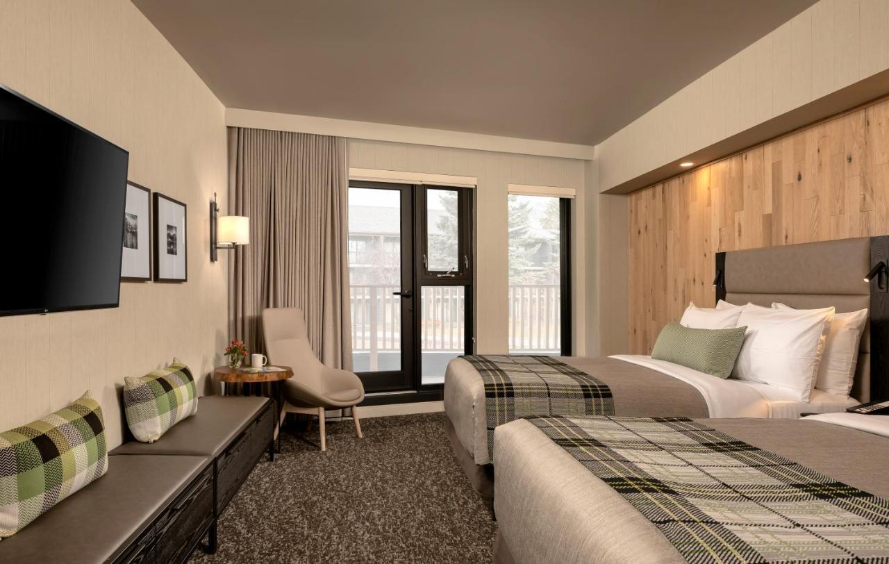 Peaks Hotel And Suites Banff Esterno foto