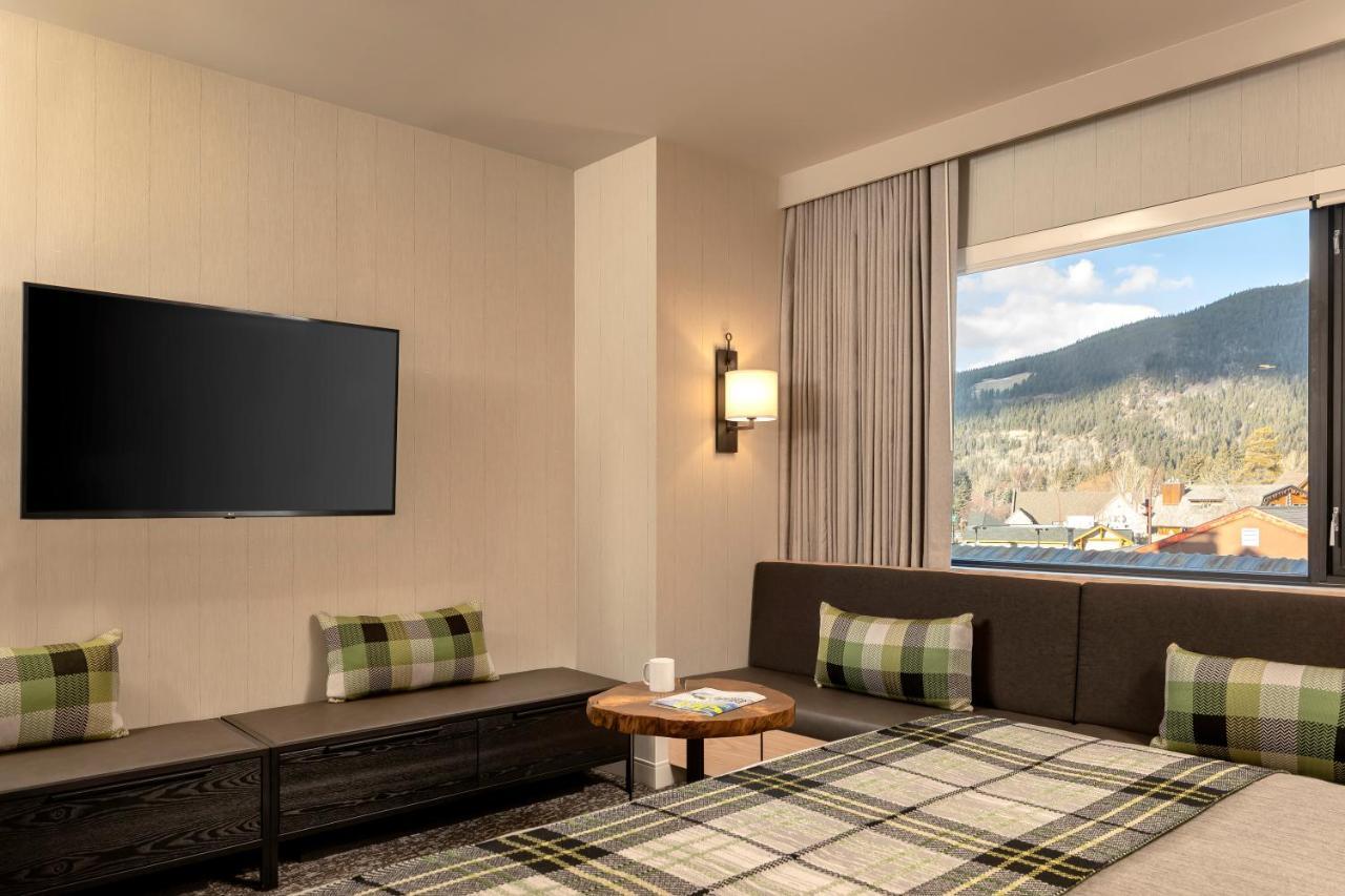 Peaks Hotel And Suites Banff Esterno foto