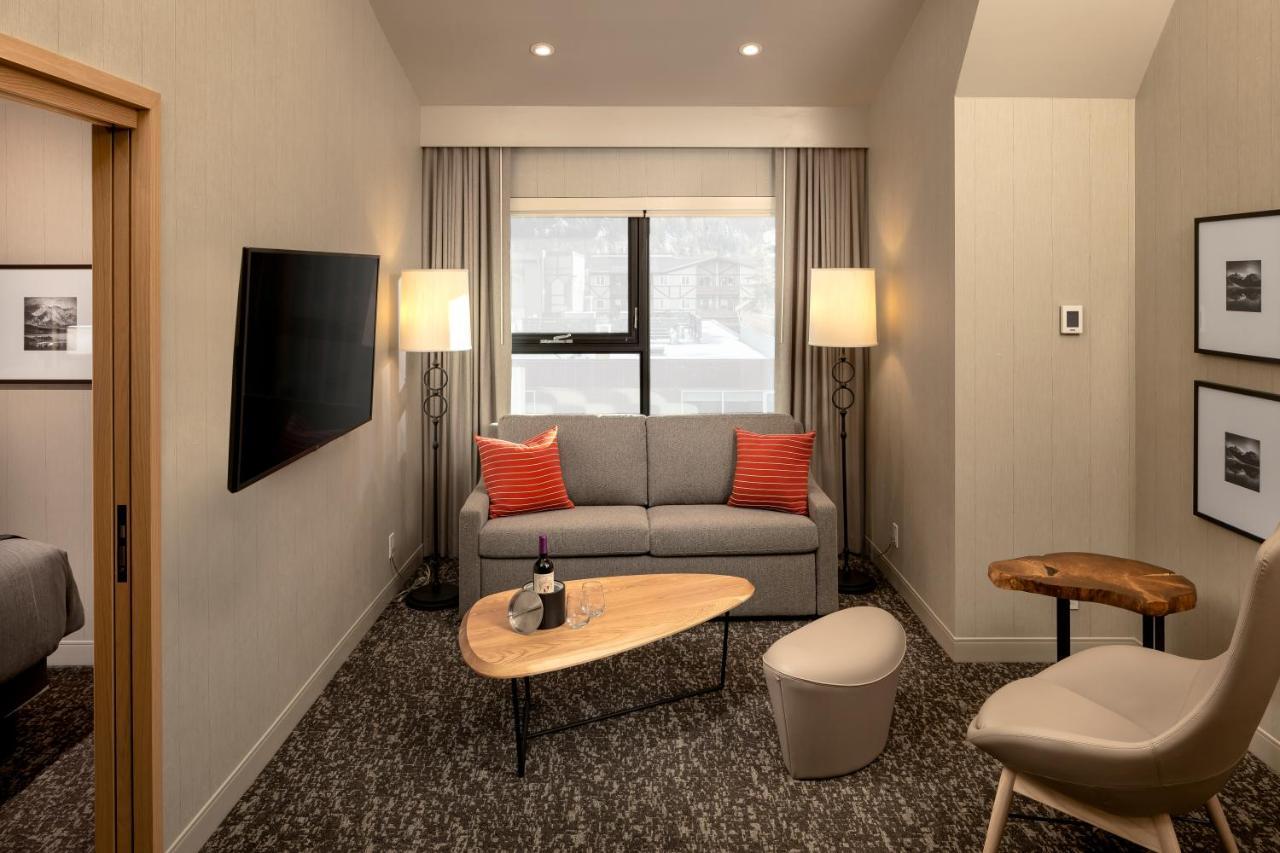 Peaks Hotel And Suites Banff Esterno foto