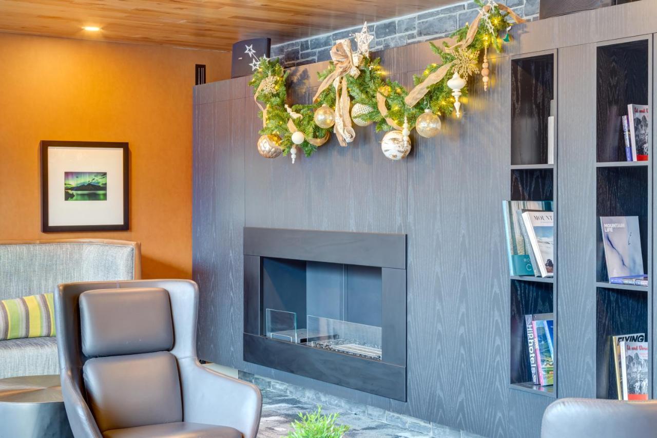 Peaks Hotel And Suites Banff Esterno foto